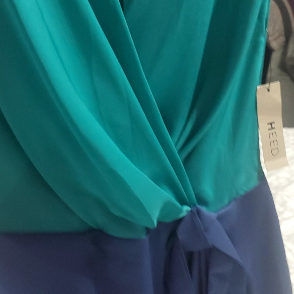 Dress - Picture 7 of 7